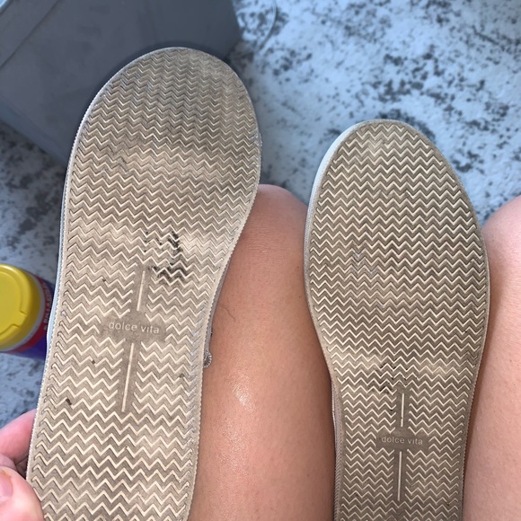 Dolce Vita Sneakers - Picture 5 of 5